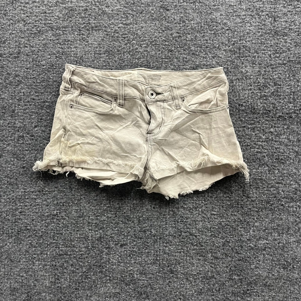 Billabong Denim Shorts Womens Size 30 Cream Low Rise Cut Off Raw Hem Boho Beachy
